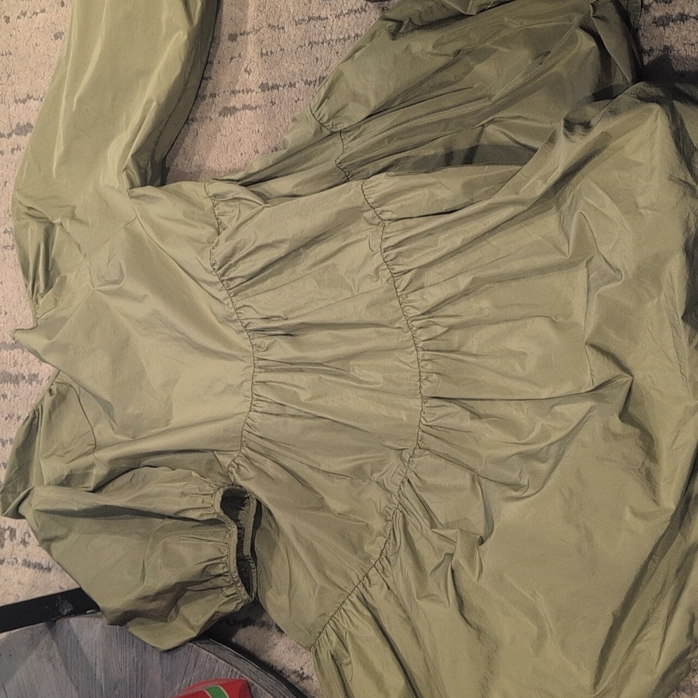Aritzia Wilfred  Fantasy Babydoll Dress Pistachio Green Puff Sleeve - Picture 8 of 9